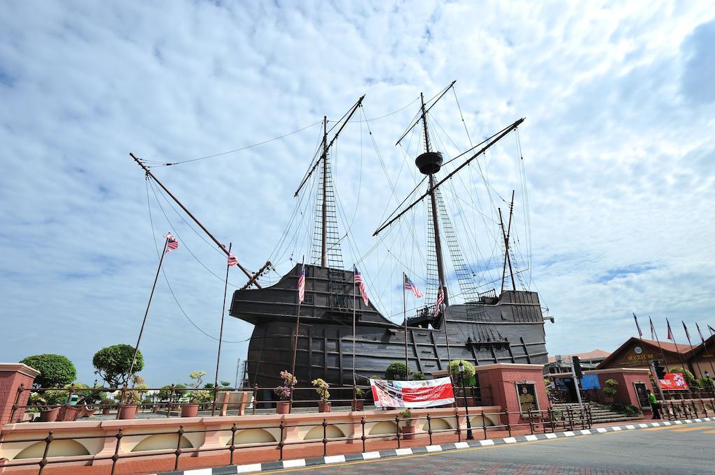 Fenix Inn Malacca Buitenkant foto
